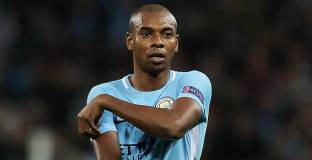 Фернандиньо: Сити не може да продължава да играе по този начин