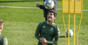 Бетис няма да купи Аленя