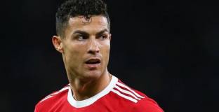 Феновете на Ливърпул с акция на подкрепа към Роналдо