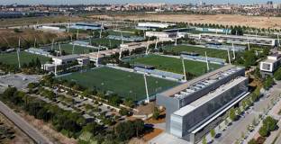 С краката нагоре