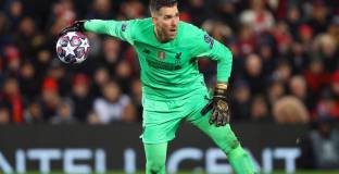 Груич предсказа край на кариерата на Адриан в Ливърпул