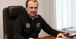 Цветомир Найденов показа как тренира „ЦСКА Делта форс“