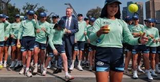 Australian Open може да е без чужди фенове