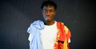 Ман Сити подписа с национал на Буркина Фасо