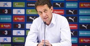 Планес напусна Барселона