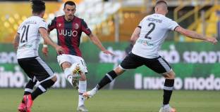 Парма - Болоня 2:2 