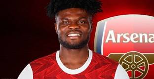 Крьонке помогнал на Арсенал да купи Парти