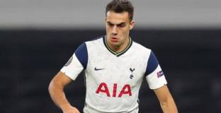 Тотнъм наказа трима 