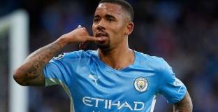  Тотнъм хвърли око на Жезуш 