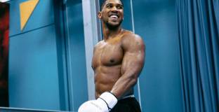 Три са вариантите за място на боя между Усик и Джошуа