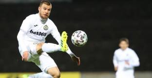 Ботев Враца иска играч на Славия 