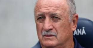 Гремио уволни Сколари