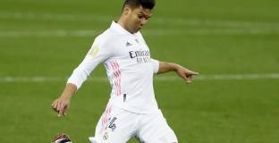     Ман Юнайтед обмисля да подпише с Каземиро 