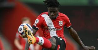  Наполи хвърли око на двама от  Саутхемптън