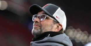 Клоп: Историята с обратите нищо не ни гарантира