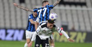 Интер допусна втора грешна стъпка по пътя към титлата в Серия А (видео)