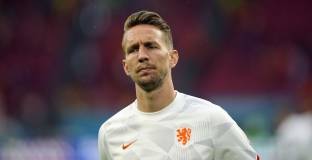 Барселона обяви за трансфера на Люк де Йонг