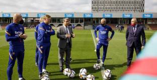 Барселона затяга дисциплината в клуба