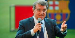 Лапорта: Бартомеу вярва в лъжите си