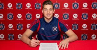  Челси обяви трансфера на Слонина