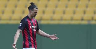 Пиоли: Ибра ще играе вечно