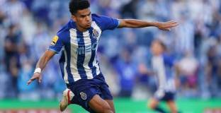  Базиле: Диас нищо не направи в националния, как така Ливърпул го купи?