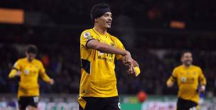 Мърсън: Ливърпул трябва да купи централен нападател