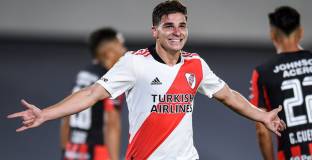   Ривър Плейт иска да задържи Алварес до края на годината 