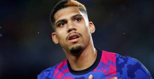 Челси иска да подпише с Араухо