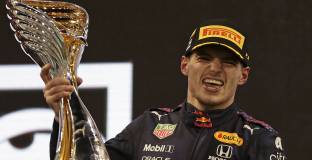  Верстапен: Заслужавах титлата