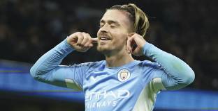 Ман Сити със седем през Лийдс (видео)