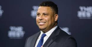   Роналдо закупи втори професионален клуб