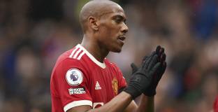 Марсиал иска да продължи в Барселона 