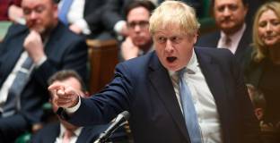   Борис Джонсън влоши отношенията си с ФА