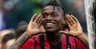 Челси може да плати глоба на Спортинг за Леао