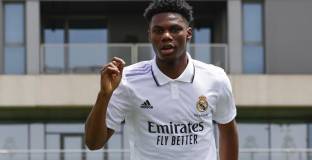 Фабрегас: Барса искаше Чуамени, но нямаше пари за него