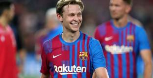  Ман Юнайтед готви нова оферта за Де Йонг