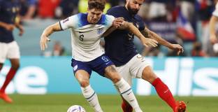 Стоунс подобри рекорда по точни пасове