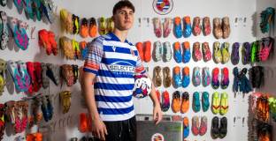  Рединг нае полузащитник на Челси