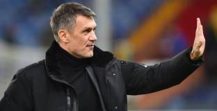 Нюкасъл може да предложи работа на Малдини