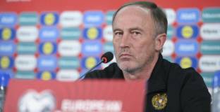 УЕФА образува дело срещу наставника на Армения 