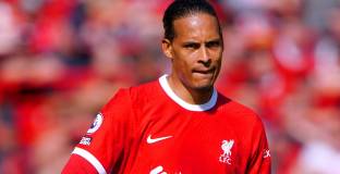  Ван Дайк: Миналият сезон бе посредствен 