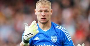 Арсенал не пусна Рамсдейл в Аякс