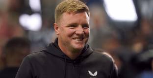 Хау: Критиката е част от работата 