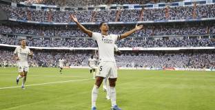 Гуардиола три часа разговарял с Белингам 