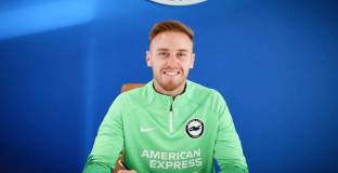 Брайтън продължи с вратар 