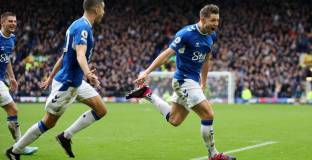 Дайш съживи Евертън и надви Арсенал