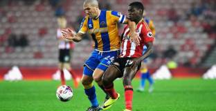Клубовете от EFL взеха решение за намаляване на трансферния прозорец 