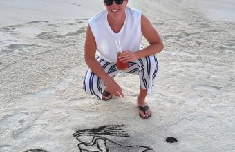 Швьонтек показа как почива на Малдивите.