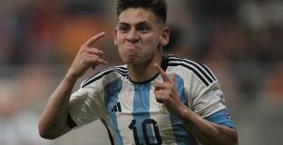 Барса започна преговори за 17-годишен талант на Ривър Плейт